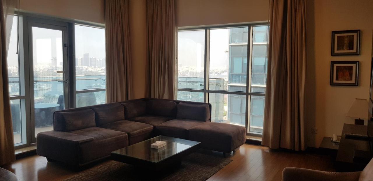Tulip Creek Hotel Apartments Dubai Bagian luar foto