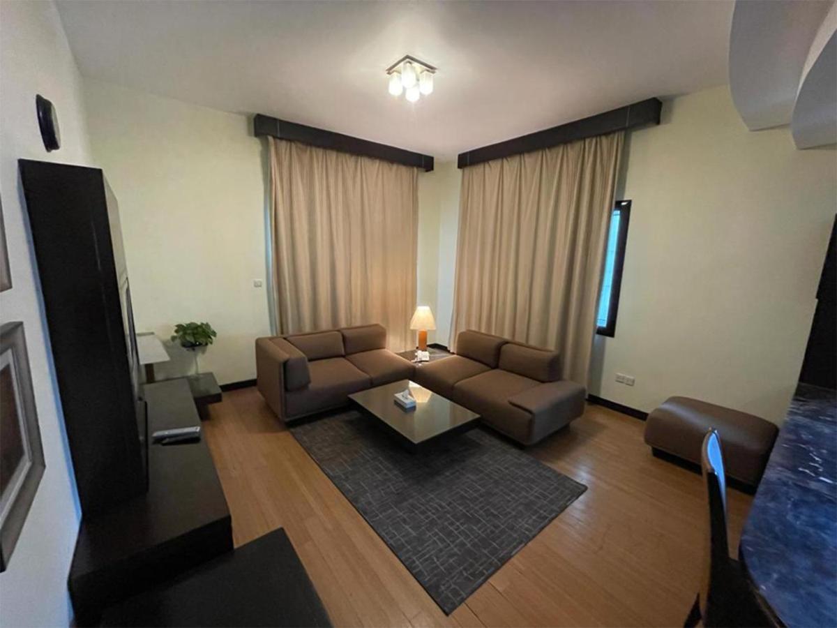 Tulip Creek Hotel Apartments Dubai Bagian luar foto