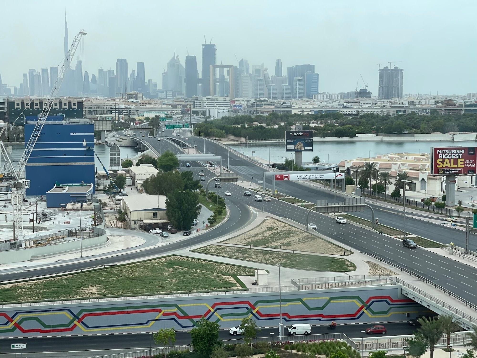 Tulip Creek Hotel Apartments Dubai Bagian luar foto