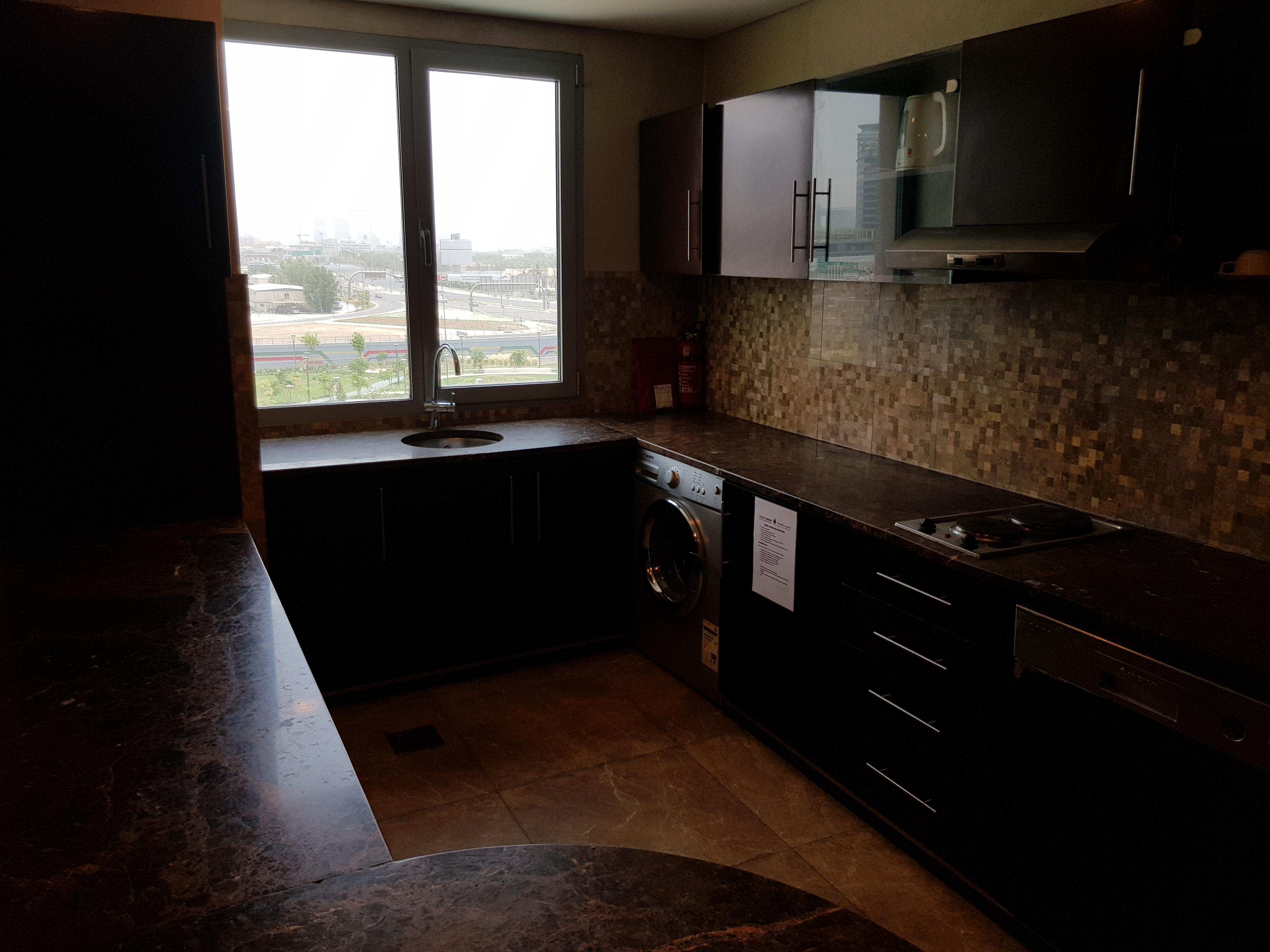 Tulip Creek Hotel Apartments Dubai Bagian luar foto